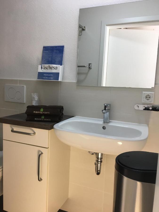 Business And Family Homes Бургау Екстериор снимка