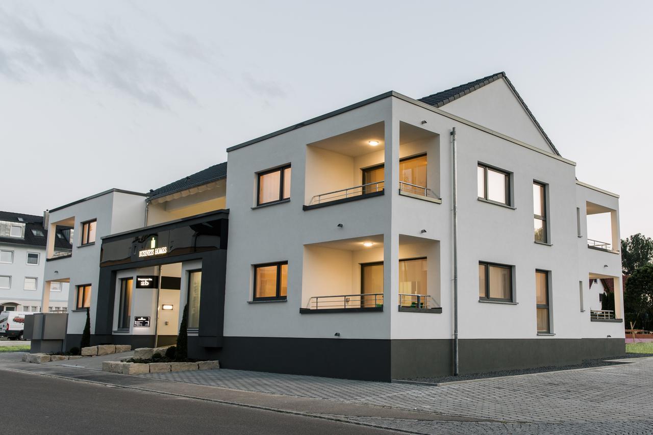Business And Family Homes Бургау Екстериор снимка