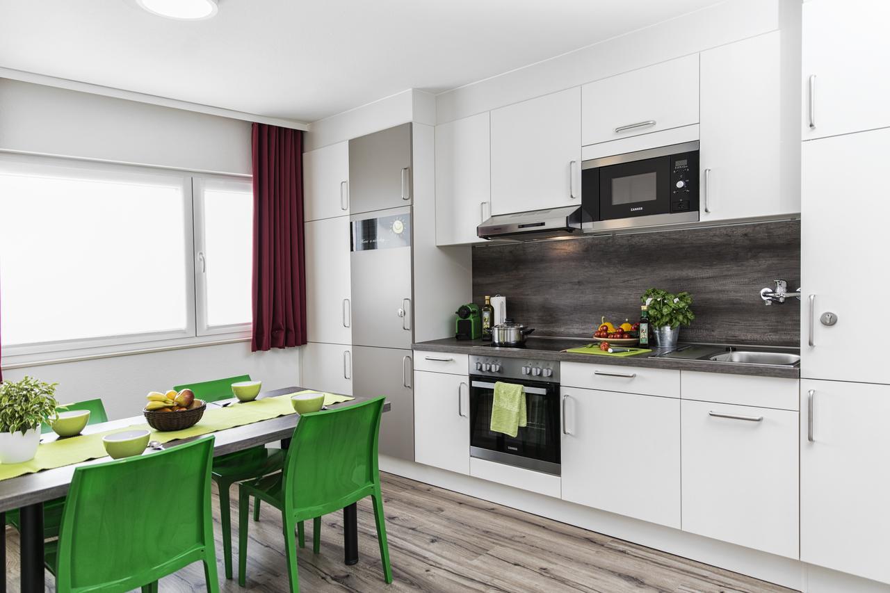 Business And Family Homes Бургау Екстериор снимка