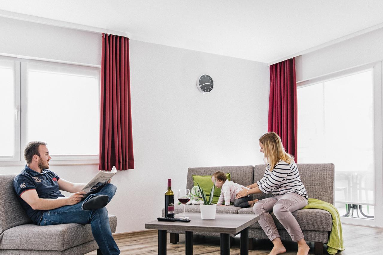 Business And Family Homes Бургау Екстериор снимка