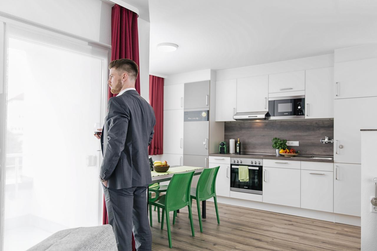 Business And Family Homes Бургау Екстериор снимка